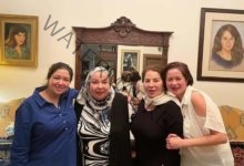 مي نور الشريف توجه رسالة إلى خالتها نورا وشقيقتها في عيد ميلادهم 