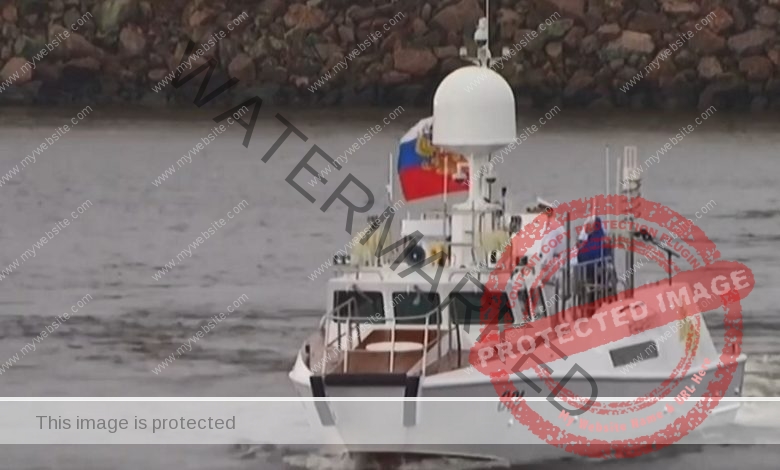 بوتين يصل إلي منطقة كرونشتادت في مدينة بطرسبورغ لحضور العرض البحري الرئيسي