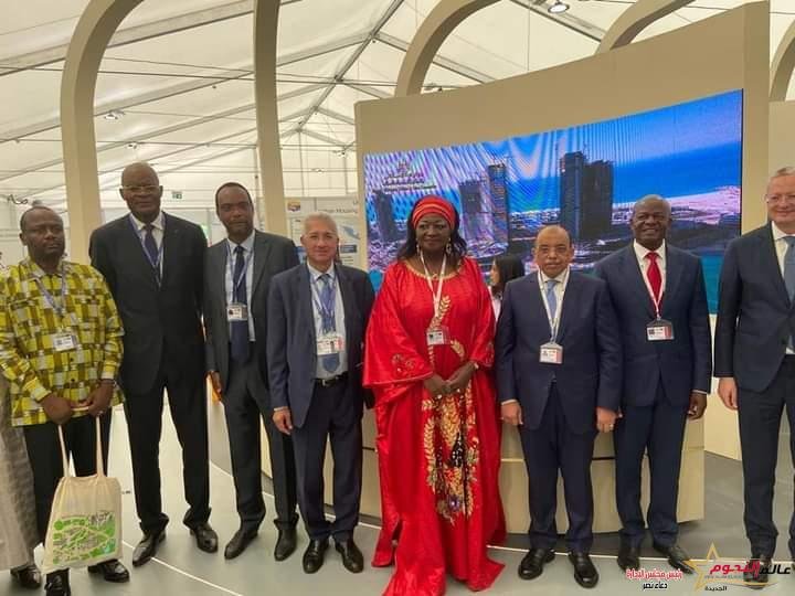 شعراوى يلتقى نظيرتيه البولندية و الكاميرونية ووزير الإسكان الغانى و سكرتير عام منظمة المدن المحلية الأفريقية 1 شعراوى يلتقى نظيرتيه البولندية و الكاميرونية ووزير الإسكان الغانى و سكرتير عام منظمة المدن المحلية الأفريقية