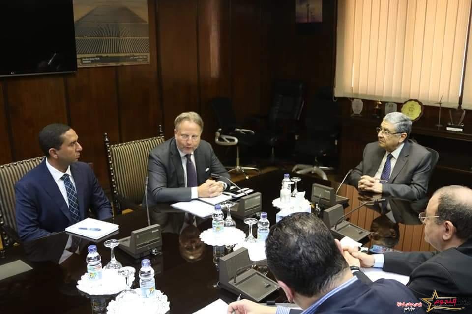 وزير الكهرباء يستقبل سفير الدنمارك لبحث ودعم سبل وتعزيز التعاون والاستثمار على أرض مصر