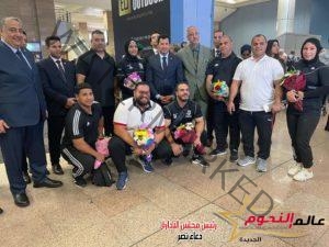 وزير الرياضة يستقبل الفوج الاخير للبعثة المصرية المشاركة بدورة ألعاب البحر المتوسط بمطار القاهرة
