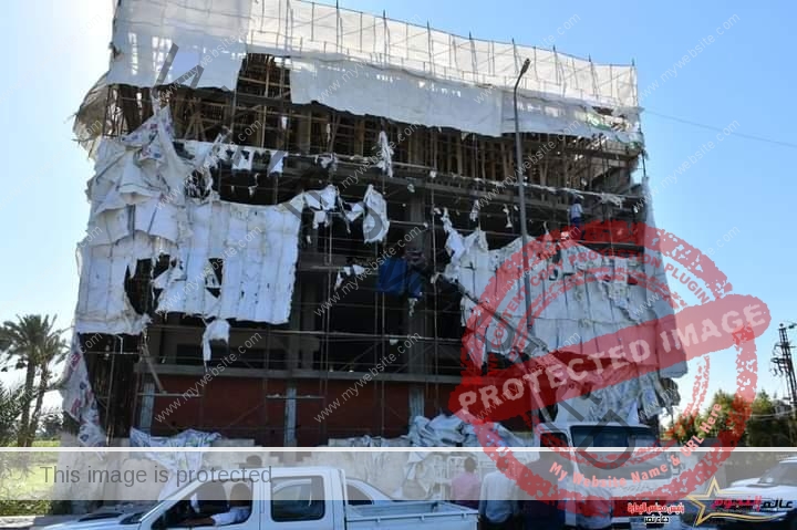 محافظ الفيوم يقود حملة لإزالة بناء مخالف بالقرب من ميدان عبد المنعم رياض
