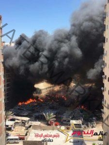 عاجل... حريق هائل بسوق الحرمين بمنطقة المندرة بـ الإسكندرية