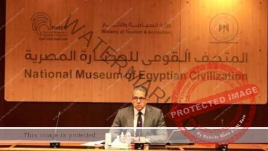 العناني يتابع آخر مستجدات العمل بالموقع الإلكتروني للمتحف المصري الكبير