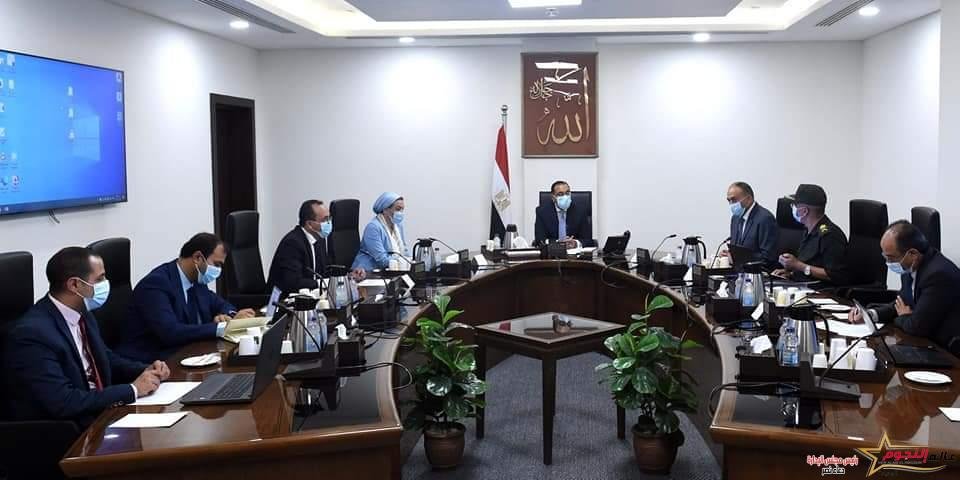 رئيس الوزراء يتابع بعض الاستعدادات الجارية لاستضافة مصر لمؤتمر الدول الأطراف بشأن تغير المناخ COP27