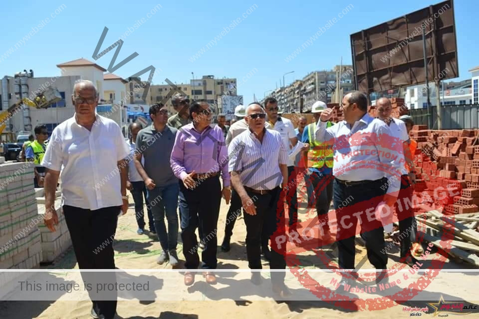 محافظ بورسعيد يتفقد الاستعدادات النهائية لافتتاح مول الملابس المستعملة الجديد بحي العرب