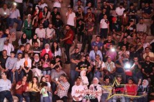 جمهور "مهرجان جرش" يتوج الفنان عيسى السقار سفيراً للأغنية الأردنية