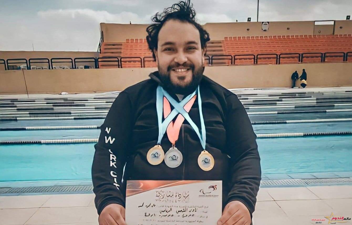 البطل السباح علي محمود تحدي الإعاقة رافعًا شعار اقوى من الظروف وحلمه أن يقابل الرئيس عبد الفتاح السيسي 1 البطل السباح علي محمود تحدي الإعاقة رافعًا شعار اقوى من الظروف وحلمه أن يقابل الرئيس عبد الفتاح السيسي