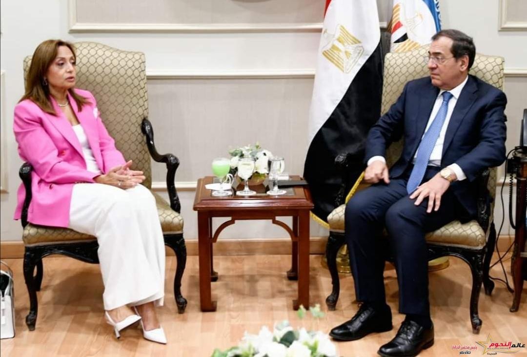 وزير البترول يعقد جلسة مباحثات ثنائية مع مفوضة الطاقة والبنية التحتية بالاتحاد الأفريقى
