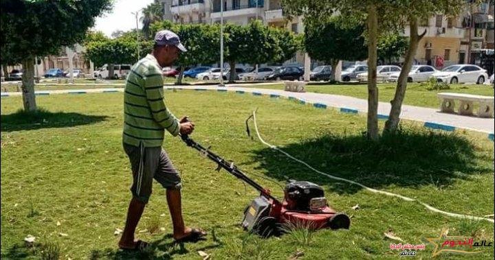 نشاط مكثف لصيانةِ و تجميل المُسطحات الخضراء والحدائق و المتنزهات العامة بالإسماعيلية