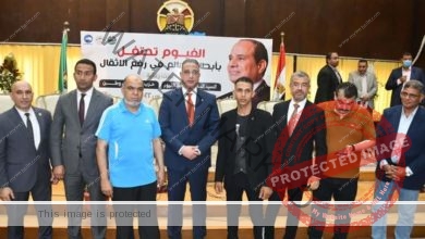 محافظ الفيوم يكرم أبطال العالم في رفع الأثقال والرموز الرياضية من أبناء المحافظة