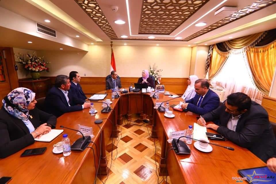 القباج تستقبل محافظ الغربية..ويبحثان سبل الاستفادة من برامج الوزارة داخل المحافظة الخاصة بالتمكين الاقتصادي