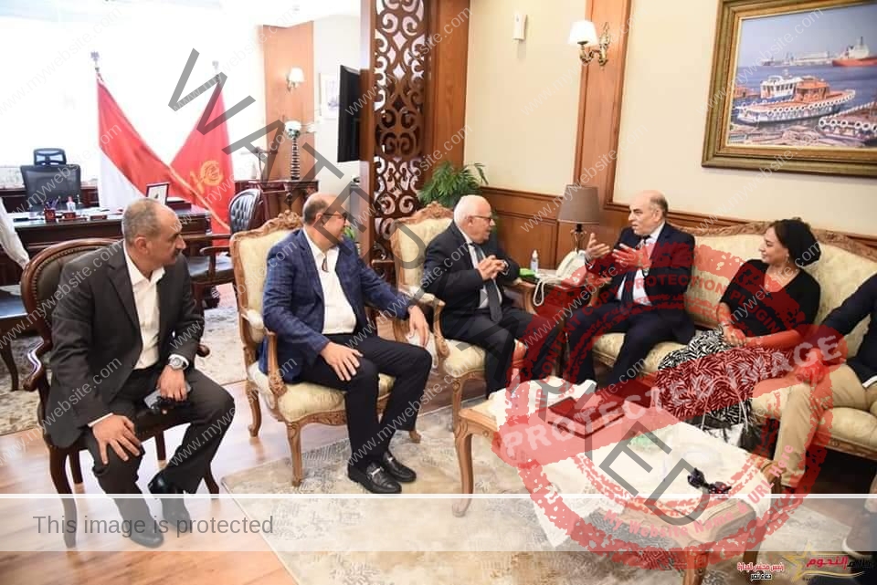محافظ بورسعيد يلتقى رئيس مجلس ادارة نادي الصيد