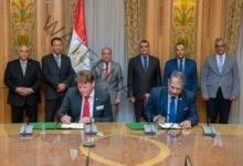 مرسي يشهد توقيع بروتوكول تعاون مع إحدى الشركات الألمانية في مجال إنتاج وتسويق مادة الإيبوكسي