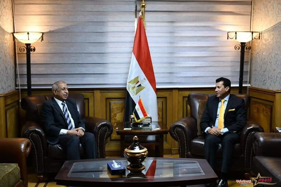 وزير الشباب والرياضة يستقبل رئيس الأكاديمية العربية للعلوم والتكنولوجيا والنقل البحري