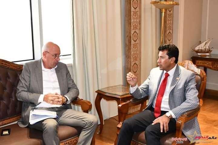 وزير الرياضة يلتقي رئيس الاتحاد المصري للخماسي الحديث واللاعب أحمد الجندي