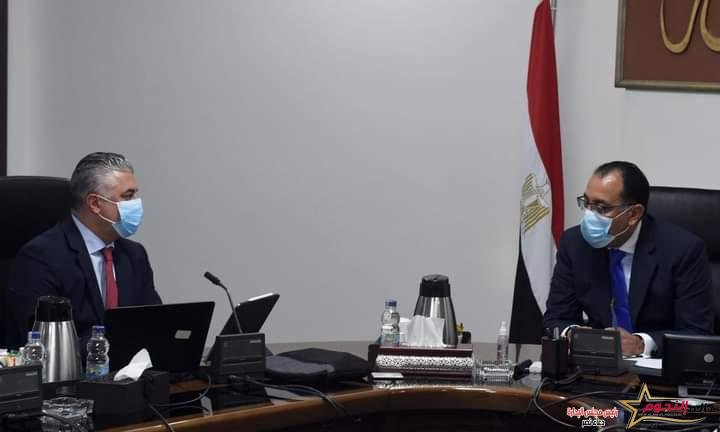 رئيس الوزراء يلتقي رئيس الهيئة العامة للمنطقة الاقتصادية لقناة السويس