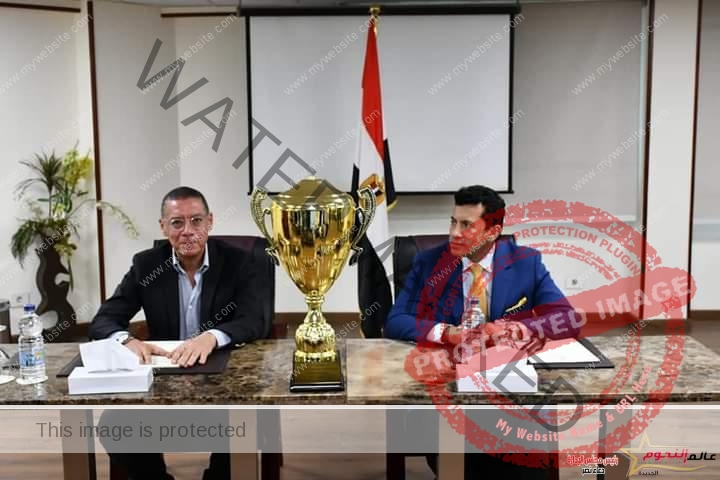صبحي يكرم المنتخب المصري للكرة الطائرة بعد حصوله على البطولة الأفريقية 