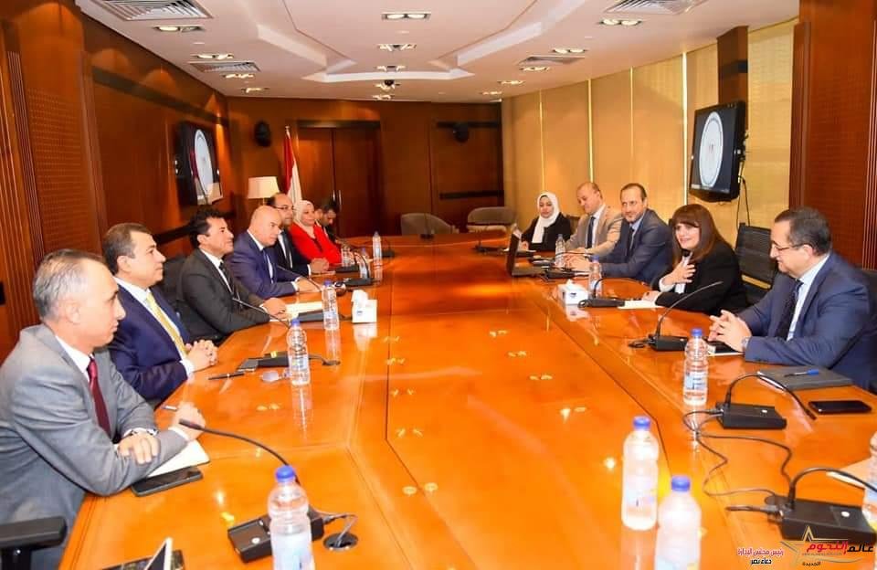 وزيرة الهجرة تستقبل وزير الشباب والرياضة لبحث تعزيز التعاون في الملفات المشتركة بين الوزارتين