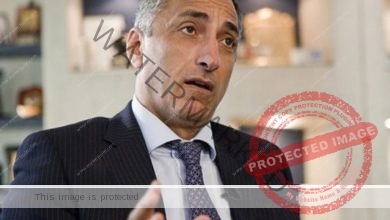 أحمد موسى يعلق على استقالة محافظ البنك المركزي