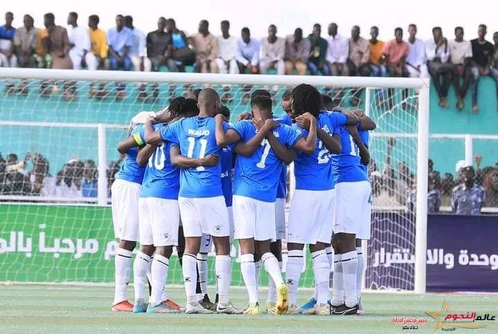 الهلال السعودي يطالب بتعيين حكام أجانب قبل انطلاق الموسم الجديد