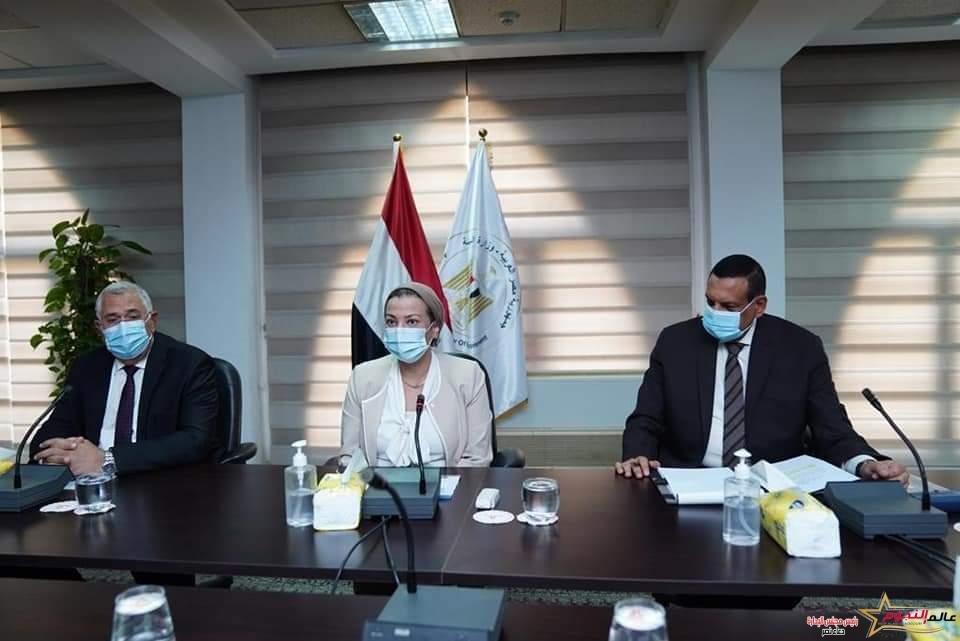 وزراء البيئة والزراعة والتنمية المحلية يجتمعون لمناقشة خطة مواجهة نوبات تلوث الهواء الحادة ٢٠٢٢