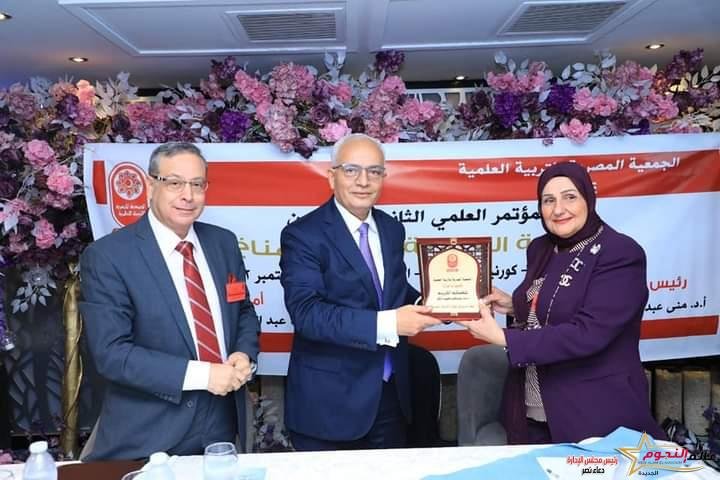 حجازي يشارك في فعاليات المؤتمر العلمي الثاني والعشرين تحت عنوان "التربية العلمية وتغير المناخ"