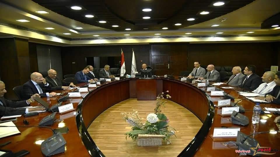 وزير النقل يعقد اجتماعاً موسعا يتابع مع رئيس قطاع النقل البحري وعدد و رؤساء شركات والتوكيلات الملاحيه 1 وزير النقل يعقد اجتماعاً موسعا يتابع مع رئيس قطاع النقل البحري وعدد و رؤساء شركات والتوكيلات الملاحيه