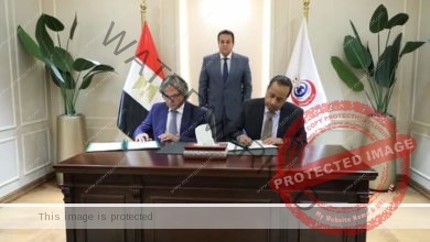 عبد الغفار يشهد توقيع بروتوكول تعاون بين «مدينة الدواء المصرية» وشركة «بلو سان» الإيطالية لتصنيع وتصدير الأدوية
