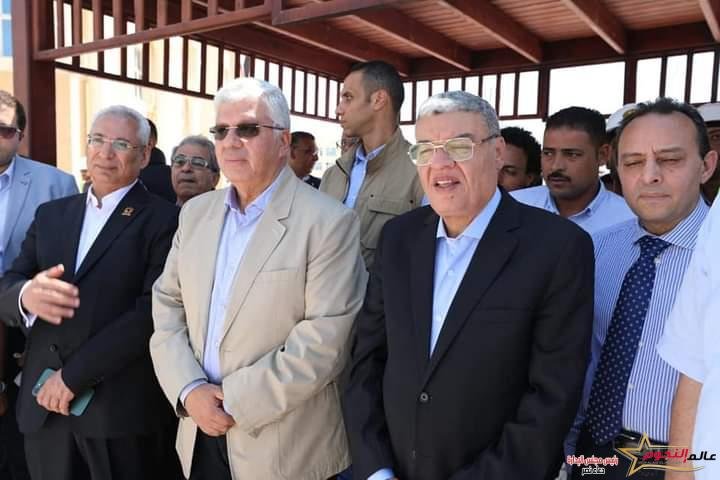 وزير التعليم العالي يتفقد مقر جامعة المنيا الأهلية