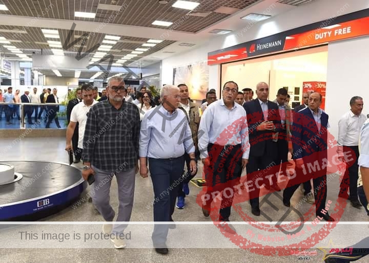 مدبولي يستهل زيارته لأرض السلام بتفقد تفاصيل أعمال تطوير مطار شرم الشيخ الدولي