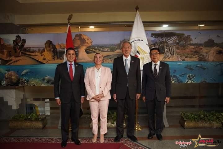 وزيره البيئة والمنسق الوزارى ومبعوث المؤتمر تبحث مع كبير وزراء سنغافورة التعاون المشترك لدعم استضافة مصر لمؤتمر المناخ COP27