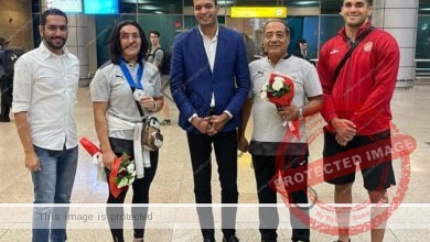 صبحي ينيب مساعده لاستقبال "سمر حمزة" عقب وصولها إلى مطار القاهرة الدولى