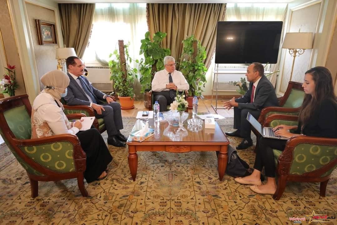 وزير التعليم العالي يستقبل مدير اليونسكو للعلوم لبحث التعاون المُشترك