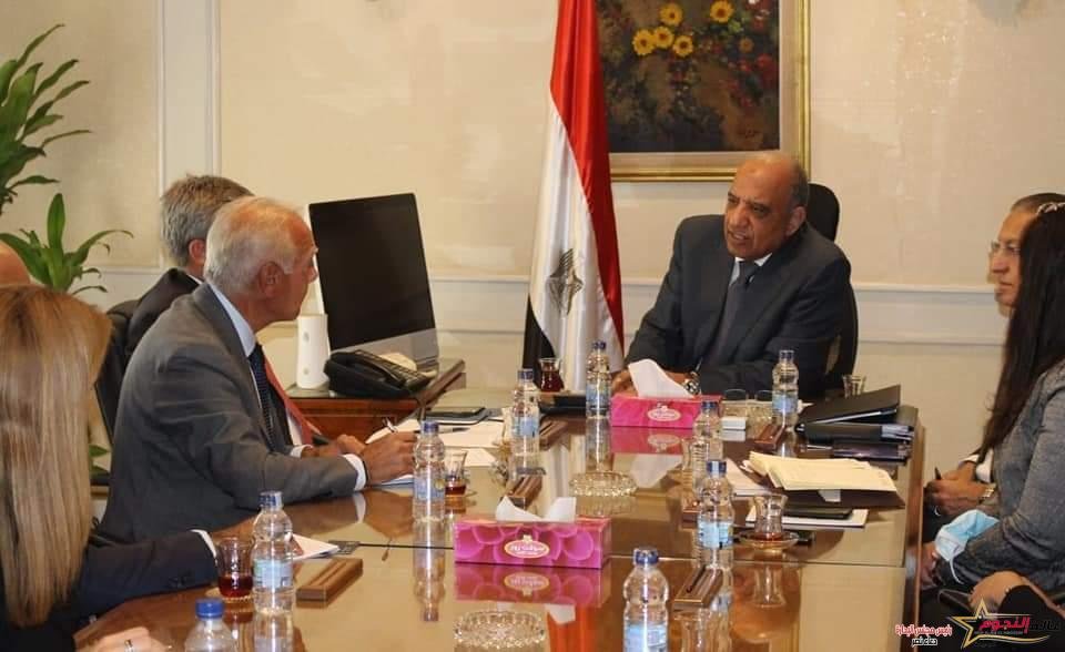 وزير قطاع الأعمال العام: نسعى إلى إعادة إحياء شركة النقل والهندسة والتوسع في صناعة إطارات السيارات