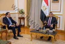 مصطفى يستقبل "سفير مصر بجمهورية التشيك"