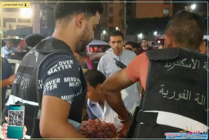 تكثيف حملات إزالة التعديات والإشغالات بالأسواق المخالفة على مستوى أحياء الإسكندرية 2 تكثيف حملات إزالة التعديات والإشغالات بالأسواق المخالفة علي مستوى أحياء الإسكندرية