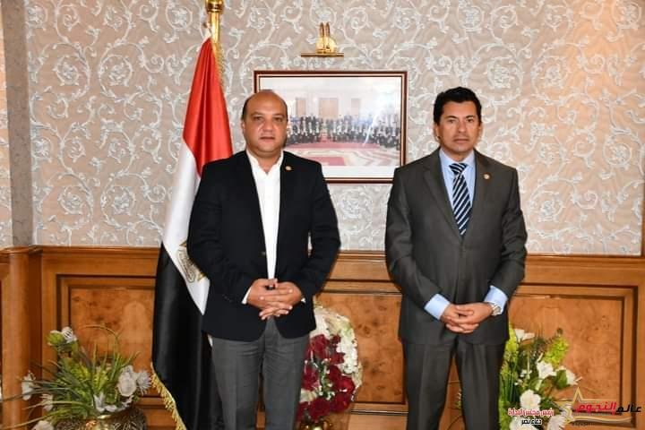 وزير الرياضة يلتقي رئيس اتحاد الجمباز لمناقشة العديد من الملفات الهامة