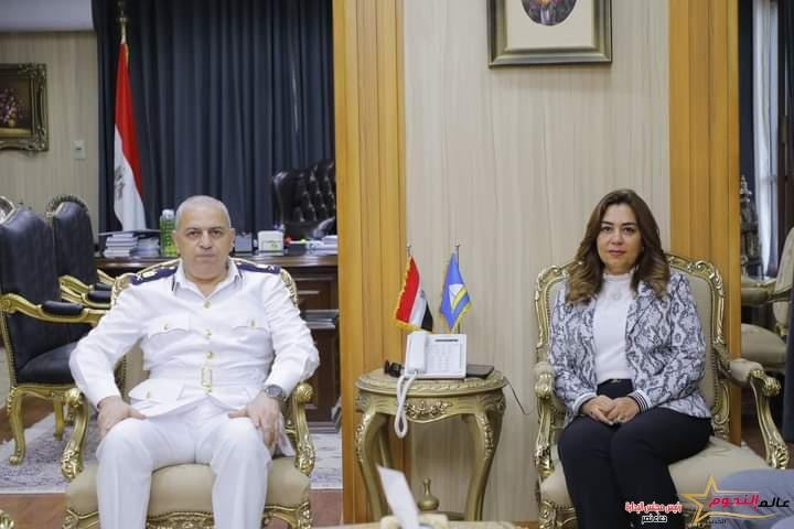 محافظ دمياط تستقبل مدير الأمن ويتبادلان التهنئة بمناسبة الاحتفال بذكرى انتصارات أكتوبر والمولد النبوي الشريف