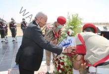 محافظ السويس وقائد الجيش الثالث الميداني ومدير الأمن يضعون أكاليل الزهور على النصب التذكري للجندي المجهول 
