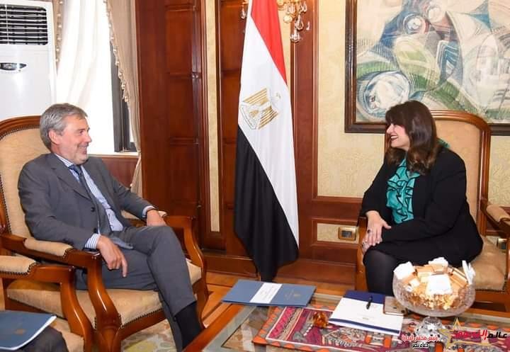 وزيرة الهجرة تستقبل السفير الإيطالي لدى مصر لبحث سبل تعزيز التعاون في الملفات المشتركة