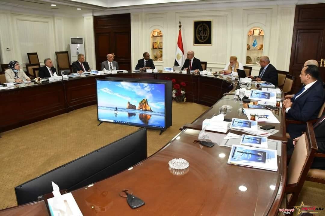 الجزار يؤكد أهمية دور البحث العلمى فى تطوير أداء قطاع مياه الشرب والصرف الصحى لخدمة احتياجاتنا الفعلية