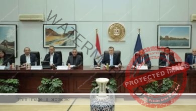 وزير السياحة والآثار يترأس اجتماع مجلس إدارة هيئة المتحف المصري الكبير