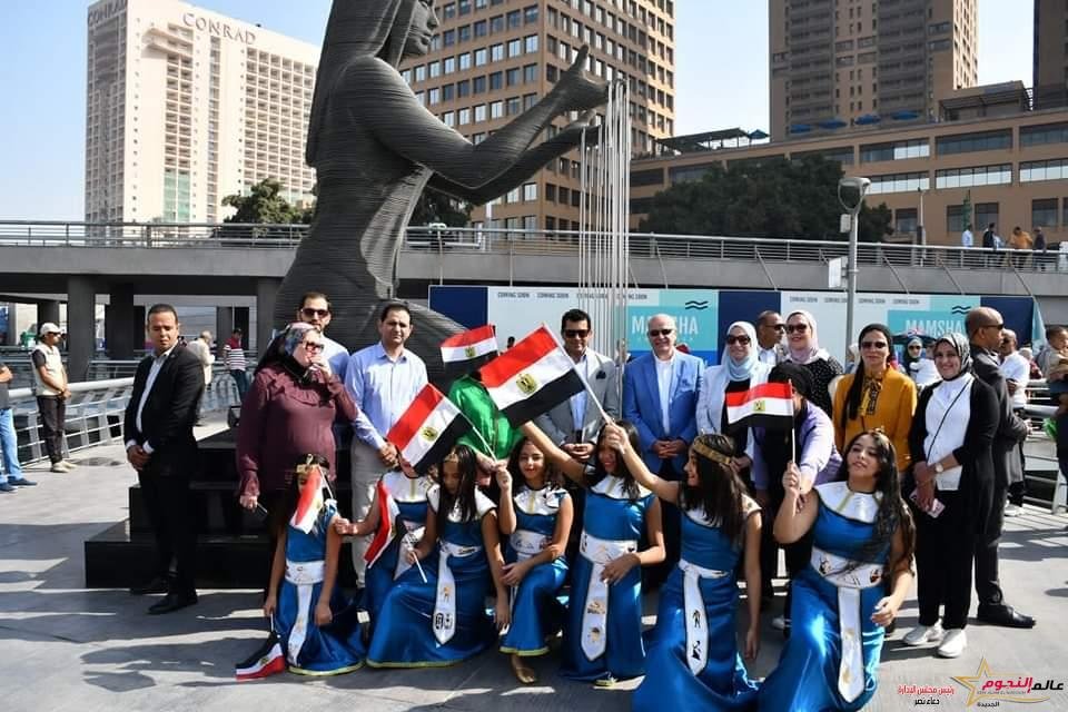 وزير الشباب والرياضة يشهد "ديفليه" لأطفال العالم بممشي أهل مصر