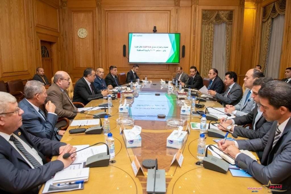 وزيرا "الإنتاج الحربي" و"الشباب والرياضة" يتابعان موضوعات التعاون المشترك 1 وزيرا "الإنتاج الحربي" و"الشباب والرياضة" يتابعان موضوعات التعاون المشترك
