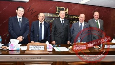 وزير السياحة والآثار يلتقي مع أعضاء جمعية رجال الأعمال المصريين