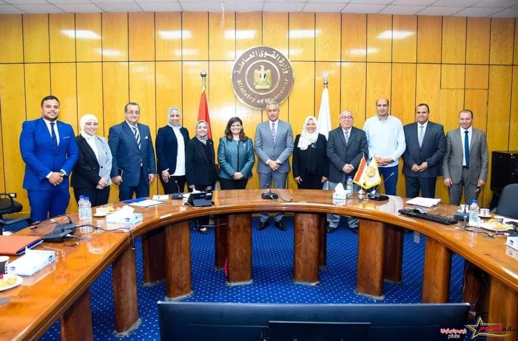وزير القوى العاملة يستقبل وزيرة الهجرة لتفعيل التعاون في "الملفات المشتركة"