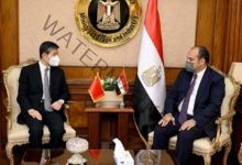 وزير التجارة والصناعة يبحث مع سفير الصين بالقاهرة سبل تعزيز التعاون الاقتصادي بين البلدين