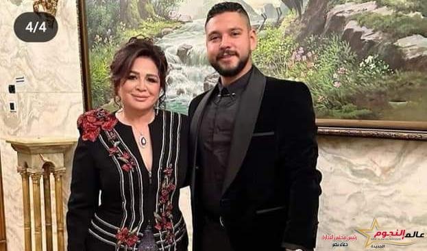 إلهام شاهين تشارك بمجموعة من صور مهرجان القاهرة السينمائي 