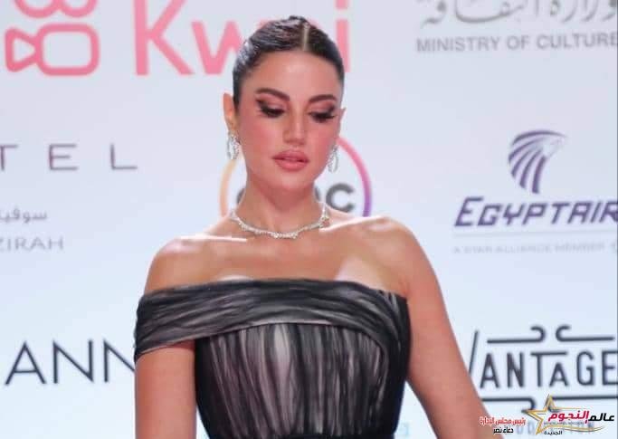 درة تتألق في افتتاح مهرجان القاهرة السينمائي